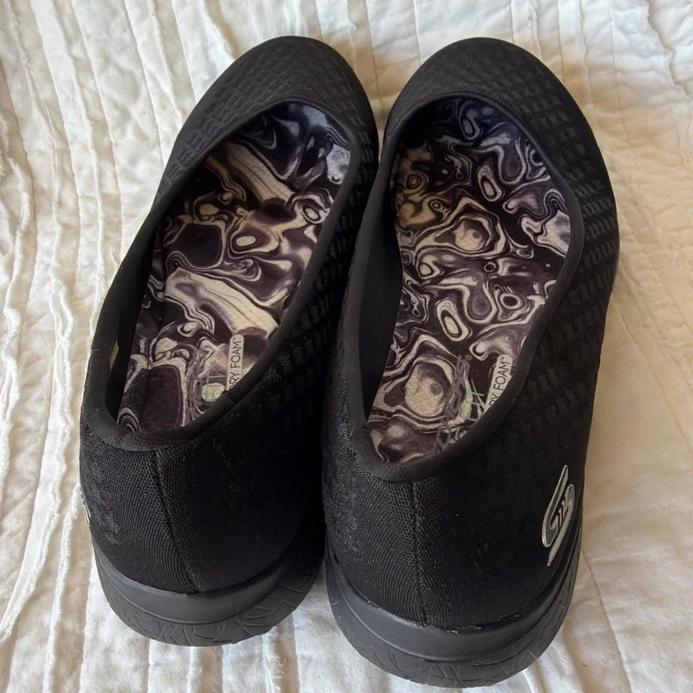 Black Skechers Microburst One Up Wide Fit Slip On Flat Sneaker  Womens 10W